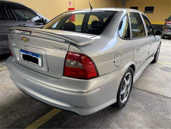 CHEVROLET VECTRA 2.2 MPFI GLS 8V GASOLINA 4P MANUAL CHEVROLET VECTRA 2.2 MPFI GLS 8V GASOLINA 4P MANUAL